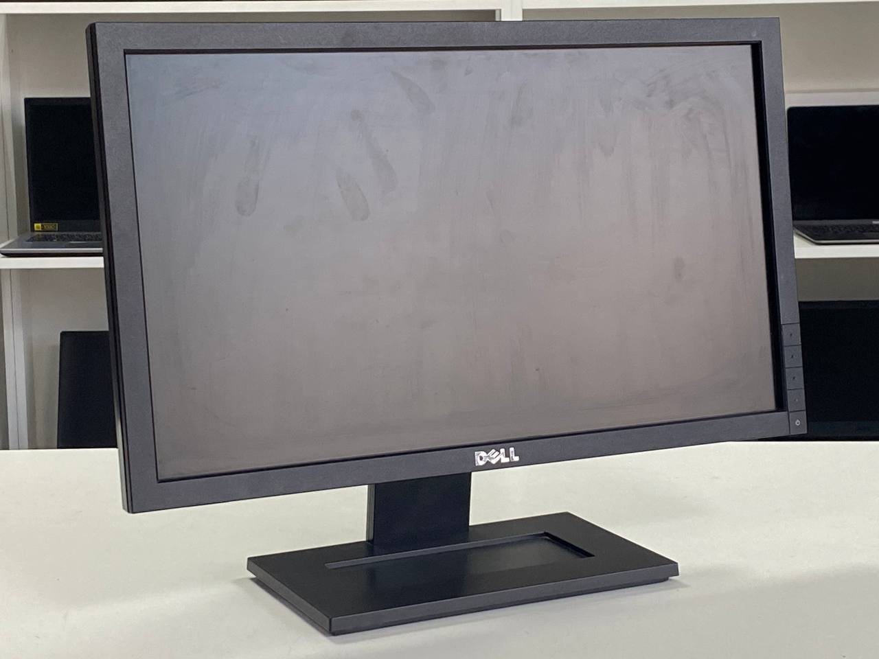 Монитор Dell (БУ) - 1600x900/59Hz