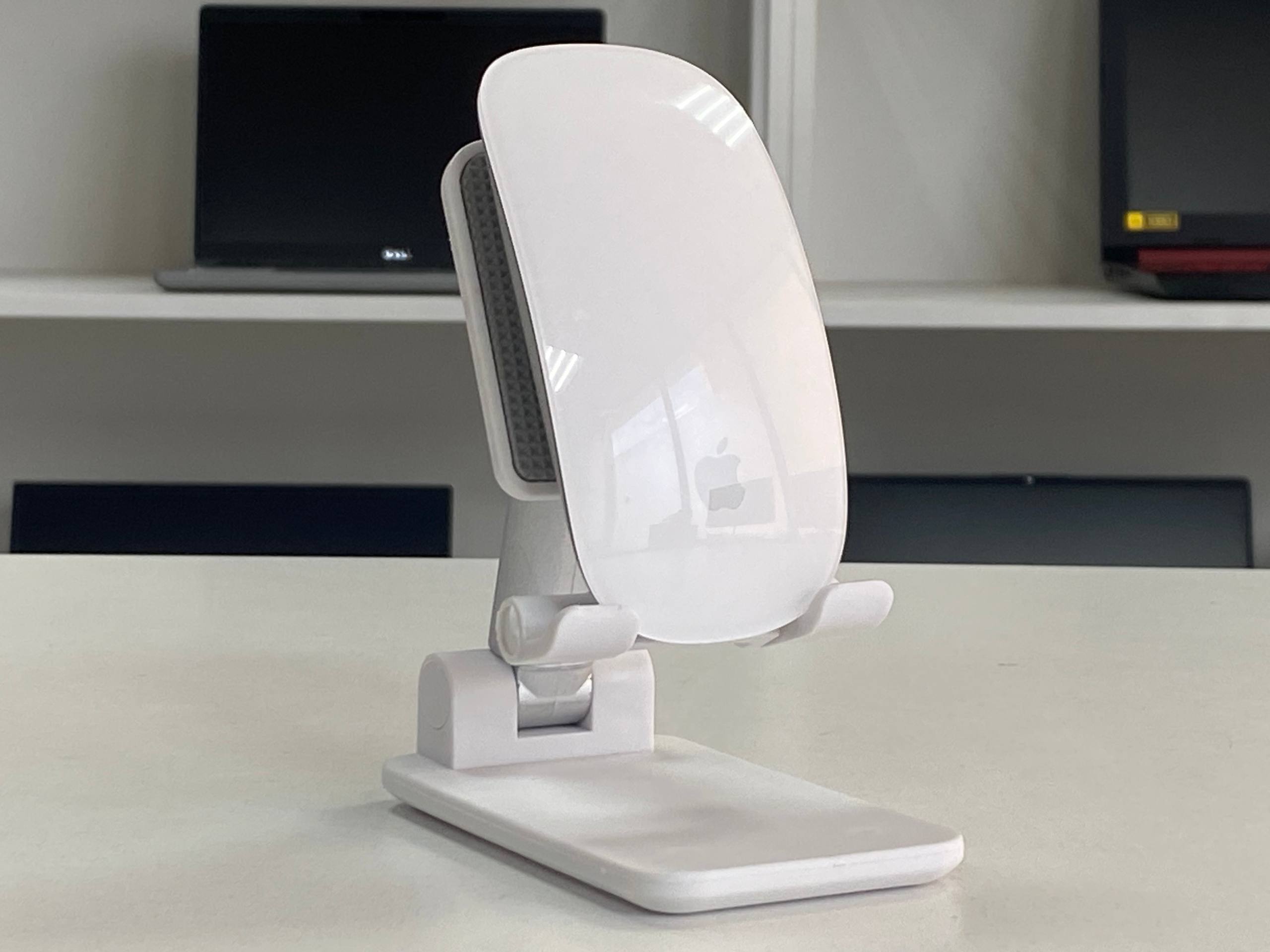 Magic Mouse 2 A1657 (Б/У) – беспроводная / Bluetooth / Multi-Touch