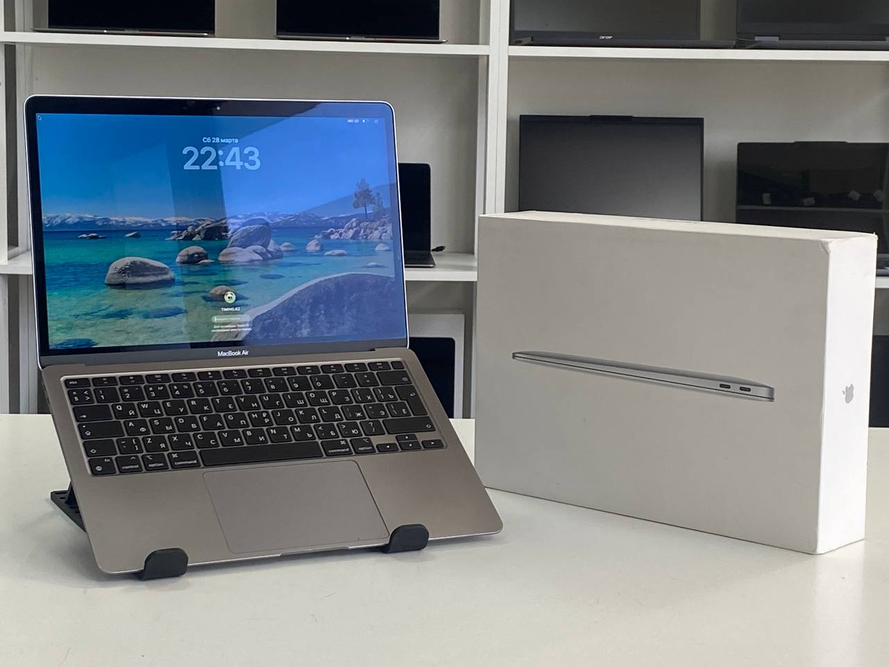 Ноутбук MacBook Air 13 2020 (БУ) - M1/8GB/SSD 256GB/Retina 83% (690 циклов)