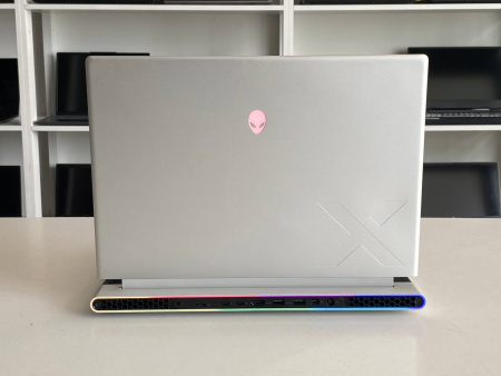 Ноутбук Alienware x16 R1 (БУ) - 16" QHD+ 240Hz/i7-13700H/16GB LPDDR5/SSD 1TB/RTX 4070 8GB