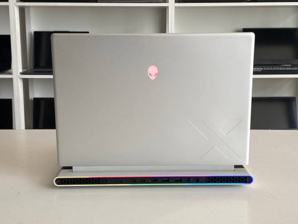 Ноутбук Alienware x16 R1 (БУ) - 16" QHD+ 240Hz/i7-13700H/16GB LPDDR5/SSD 1TB/RTX 4070 8GB