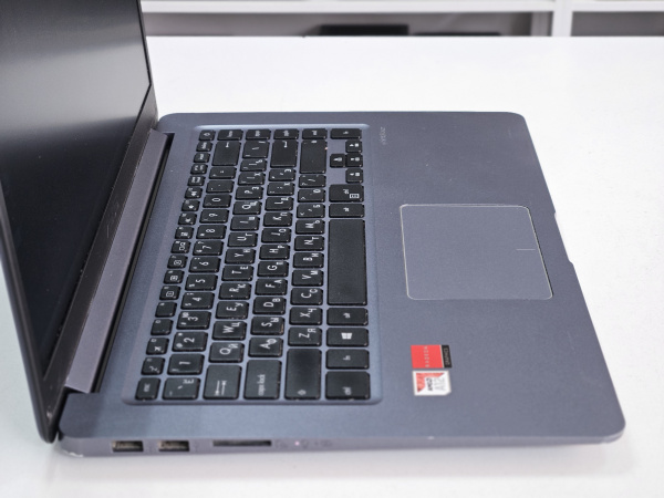 Ноутбук Asus X510QR (Б/У) - 15.6 HD/A12-9720P/8GB/SSD 120GB/Radeon R530