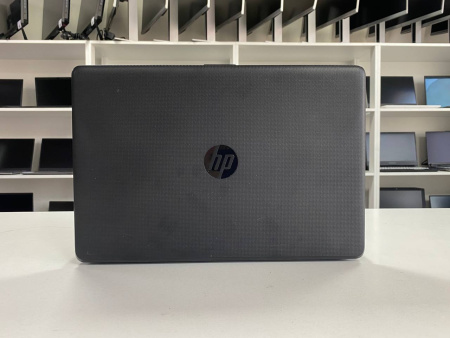 Ноутбук HP 15-rb0x (БУ) - 15.6" HD/AMD E2-9000e/4GB DDR4/SSD 128GB/Radeon R2 Graphics