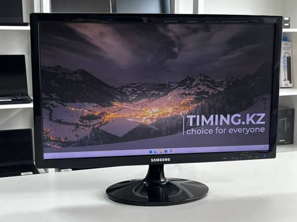 W_ 22" Монитор Samsung S22D300 (БУ), 1920x1080, 60 Гц, VGA