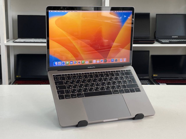 Ноутбук MacBook Pro 13 2017 (БУ) - 13.3 2K/Core i5/8GB/SSD 128GB/Iris Plus/835 циклов 74%