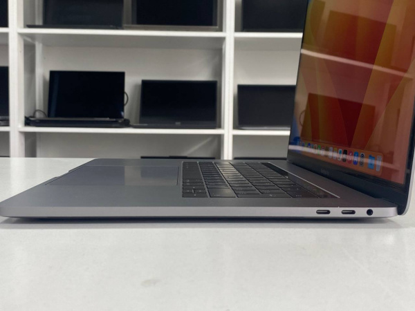 Ноутбук MacBook Pro 15 (2017) (БУ) - Retina/i7/16GB/SSD 1TB/ 85% (172 цикла)