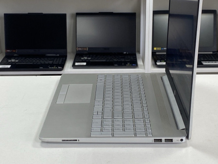 Ноутбук HP Laptop 15 (БУ) - 15.6 FHD/Сore i3-1005G1/4GB/SSD 240GB/UHD