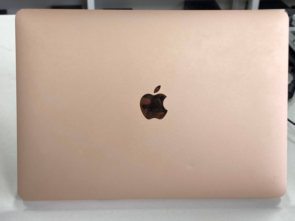 Ноутбук MacBook Air 13 2020 (БУ) - 13.3 2K/Core i3/8GB/SSD 256GB/410 циклов