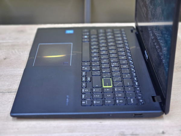 Ноутбук Asus VivoBook E510 (Б/У) - 15.6 HD/Celeron N4020/8GB/SSD 256GB/UHD