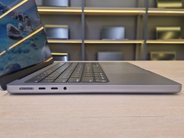 Ноутбук MacBook Pro 14 2023 (БУ) - 14.2 4К Retina/Apple M3/8GB/SSD 512GB/187 циклов 90%