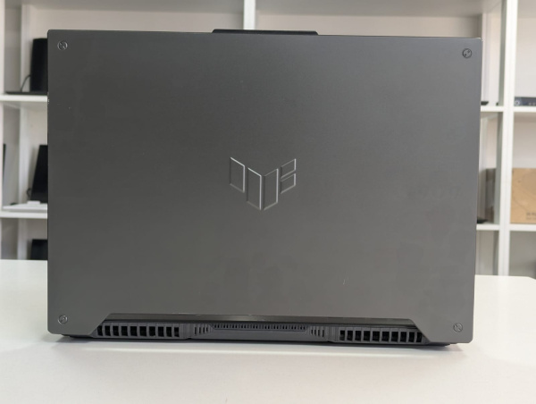 Ноутбук Asus TUF Gaming A15 (Б/У) - 15.6" FHD 144Hz/Ryzen 7 6800HS/16GB DDR5/SSD 512GB/RTX 2050 4GB