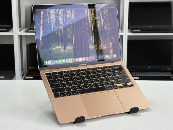 Ноутбук MacBook Air 13 (2020) (БУ) - Retina/i3/8GB/SSD 256GB