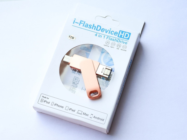 USB накопитель 4ГБ i-FlashDevice HD 4 in 1 FlashDrive