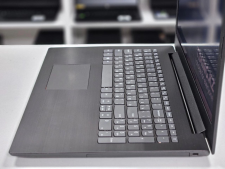 W_Ноутбук Lenovo IdeaPad 330 (Б/У) - 15.6 FHD/Core i3-7020U/4GB/SSD 128GB/MX 130