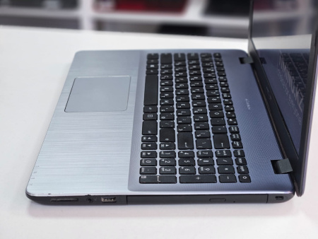 Ноутбук Asus X542U (Б/У) - 15.6 FHD/Core i5-7200U/8GB/SSD 64GB+HDD 1TB/930MX 2GB
