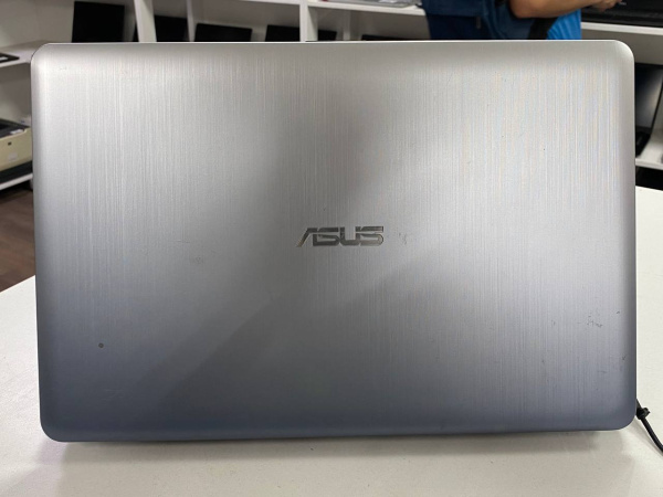Ноутбук Asus X540SA (БУ) - 15.6 HD/Celeron N3050/4GB/SSD 128GB/Intel HD