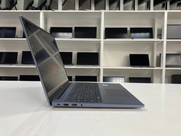 Ноутбук Huawei MateBook D16 (БУ) - 16" FHD 60Hz/Core i5-12450H/16GB LPDDR4/SSD 512GB/UHD Graphics