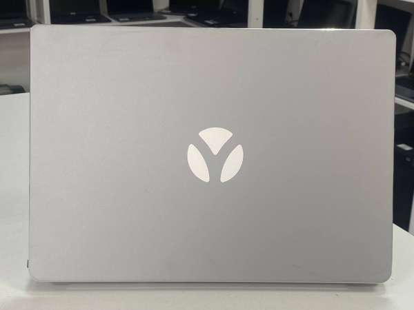 W_Ноутбук Yani Phantom X (БУ) - 16 2K/Ryzen 7 7840HS/16GB/SSD 512GB/Radeon 780M