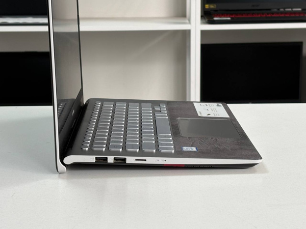 Ноутбук ASUS VivoBook S14 (БУ) - 14 FHD/Core i3-8145U/4GB/SSD 256GB/UHD 620