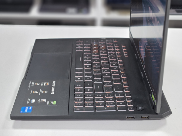 Ноутбук Asus TUF Gaming F16 (Б/У) - 16 FHD 165Hz/Core i5-13450HX/16GB/SSD 512GB/RTX 5050 8GB
