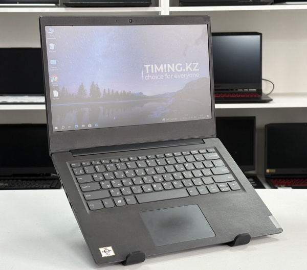 Ноутбук Lenovo V14-ADA 82C6 (БУ) - 14 FHD/Athlon 3150U/4GB/SSD 256GB/Vega 3