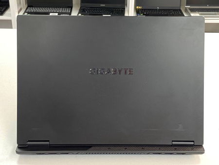 Ноутбук Gigabyte Gaming A16 (БУ) - 165Hz 16 FHD/Core i7-13620H/16GB/SSD 1TB/RTX 5050 8GB