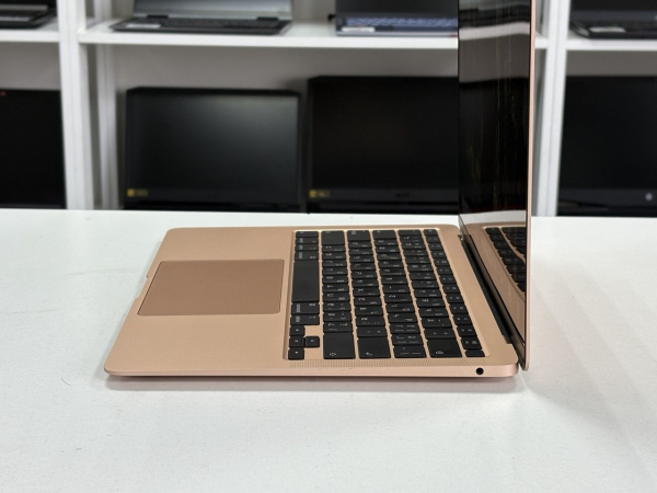 Ноутбук MacBook Air 13 (2020) (БУ) - Retina/i3/8GB/SSD 256GB