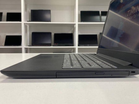 Ноутбук Lenovo V15 – 60Hz 15.6 FHD/A6-9225/4GB/SSD 128 GB/Radeon R4