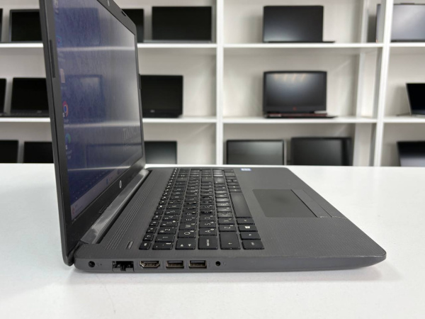 Ноутбук HP 250 G7 (БУ) - Core i3-7020U/8GB/SSD 240GB/HD 620