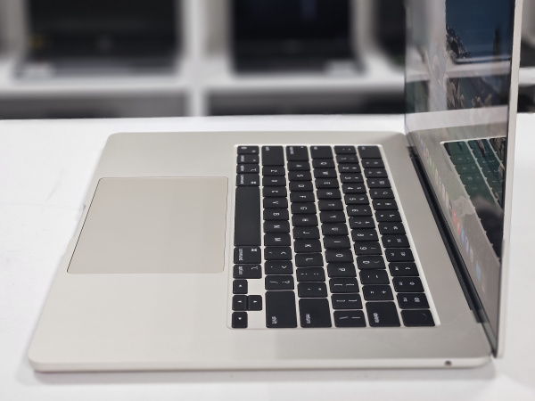 Ноутбук MacBook Air 15 2023 (БУ) - 15.3 2K+/Apple M2/8GB/SSD 256GB/205 цикл 92%