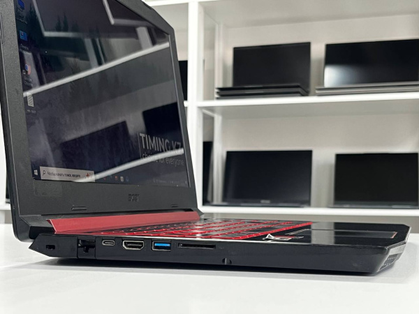 W_Ноутбук Acer Nitro 5 (БУ) - 15.6 HD/Ryzen 5 2500U/8GB/SSD 256GB + 500GB/Radeon RX560 4GB