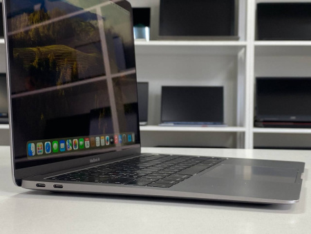 Ноутбук MacBook Air 13 2019 (БУ) - 13.3 2K/Core i5/8GB/SSD 128GB/UHD/482 циклов 85%