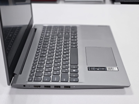Ноутбук Lenovo IdeaPad S145 (Б/У) - 15.6 HD/AMD 3020e/4GB/SSD 120GB/Vega 3