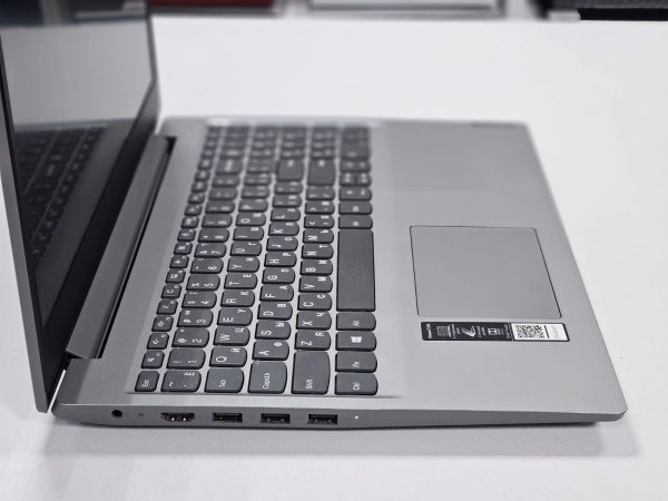 Ноутбук Lenovo IdeaPad S145 (Б/У) - 15.6 HD/AMD 3020e/4GB/SSD 120GB/Vega 3