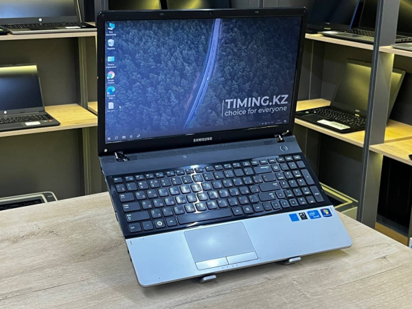 Ноутбук Samsung 300EA (БУ) - 15.6 HD/Celeron B800/3GB/SSD 64GB/Intel HD