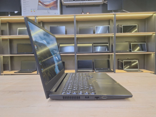 Ноутбук Lenovo IdeaPad Gaming 3 (Б/У) - 15.6 FHD 120Hz/Ryzen 5 5600H/16GB/SSD 512GB/RTX 3050 Ti 4GB