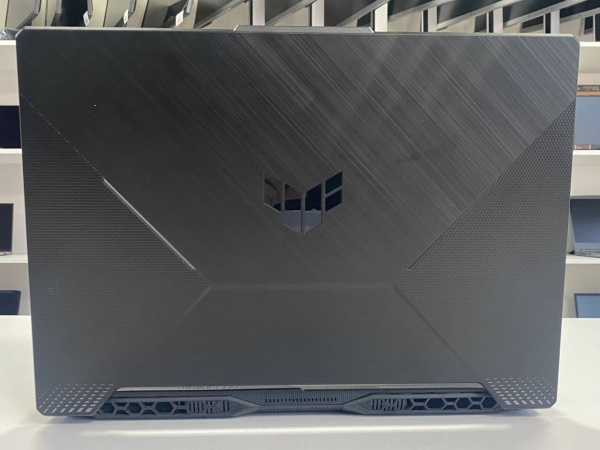 Ноутбук Asus TUF Gaming F15 (Б/У) – 15.6" FHD 144Hz /Core i5-11400H/16GB/SSD 512GB/RTX 3050
