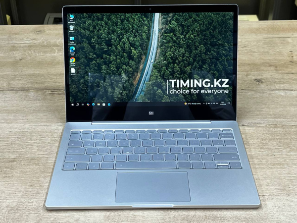 Ноутбук Xiaomi Mi Laptop Air 12 (БУ) - 12.5 FHD/Core i5-8200Y/4GB/SSD 256GB/UHD