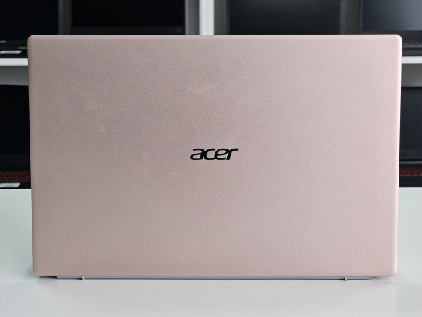 Ноутбук Acer Swift 1 (БУ) - 14.0 FHD 60Hz/Celeron N4500/4GB/SSD 120GB/UHD Graphics