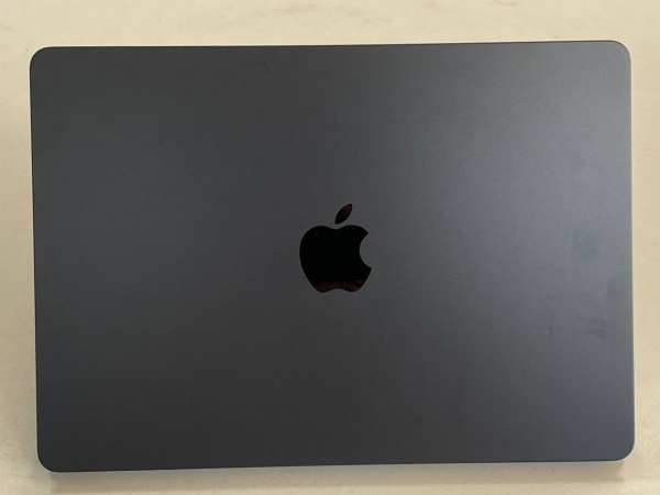Ноутбук MacBook Air 13 2022 (БУ) - 13.6 2K/Apple M2/8GB/SSD 256GB/248 циклов 84%