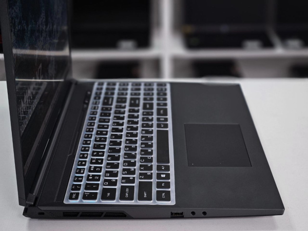 Ноутбук FIREBAT T6A (Б/У) - 15.6 FHD 165Hz/Ryzen 5 6600H/16GB/SSD 512GB/RTX 3050 4GB