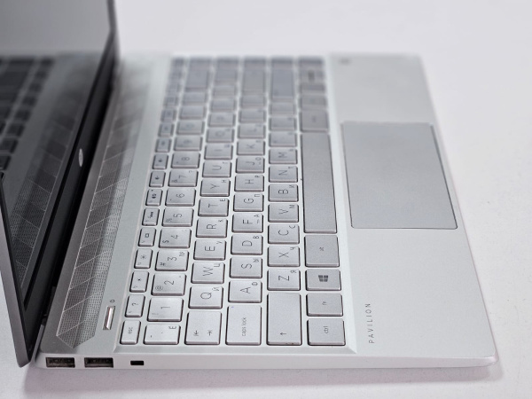 Ноутбук HP Pavilion 14 (Б/У) - 14 FHD/Core i3-1005G1/4GB/SSD 128GB/UHD Graphics