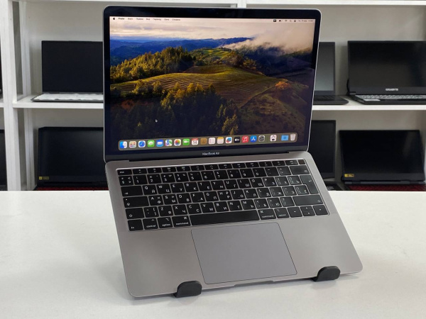 Ноутбук MacBook Air 13 2019 (БУ) - 13.3 2K/Core i5/8GB/SSD 128GB/UHD/649 циклов 86%