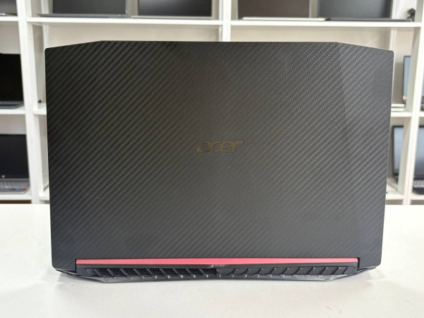 Ноутбук Acer Nitro 5 (БУ) - 15.6" FHD 60Hz/Ryzen 7 2700U/8GB/SSD 240GB/Radeon RX 560 4GB