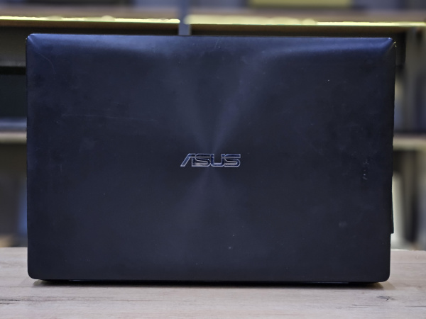 Ноутбук Asus X553 (Б/У) - 15.6 HD/Pentium N3540/4GB/SSD 240GB/HD Graphics
