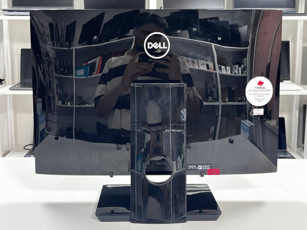 Моноблок Dell Inspiron 3277 (БУ) - 22 FHD/Core i3-7130U/8GB/SSD 256GB + 1TB/Intel HD