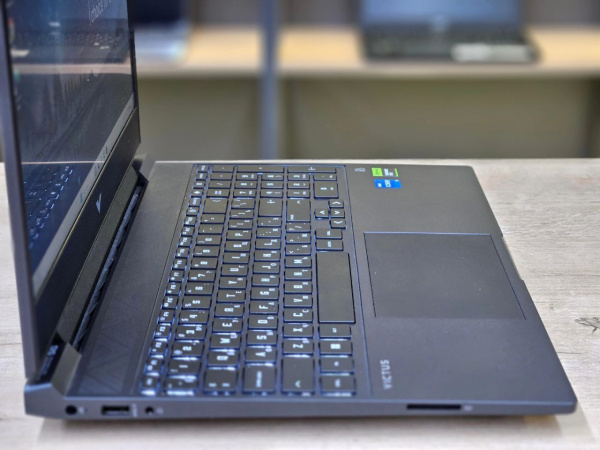 Ноутбук HP Victus 15 (Б/У) - 15.6 FHD/Core i5-12450H/16GB/SSD 512GB/RTX 3050 4GB