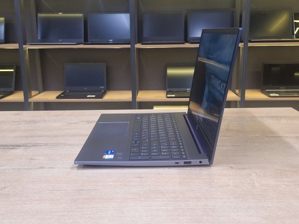 Ноутбук HP Pavilion 15 (Б/У) - 15.6 FHD 60Hz /Core i5-1155G7/8GB/SSD 512GB/Iris Xe Graphics