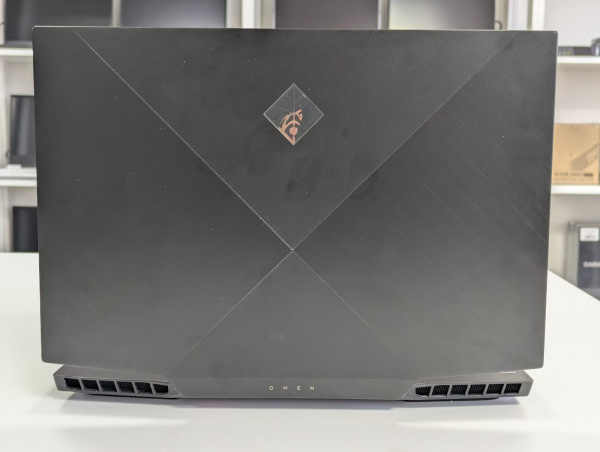 Ноутбук HP Omen 15 (Б/У) - 15.6" FHD/Core i7-9750H/16GB DDR4/SSD 256GB + HDD 1TB/GTX 1660 Ti 6GB