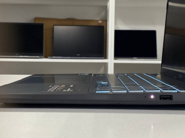 Ноутбук ASUS V16 (БУ) - 16 FHD 144Hz/Core 5 210H/32GB/SSD 1TB/RTX 5050